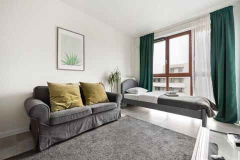 Bed, Living room, Photo of the whole room, Seating area, Bedroom