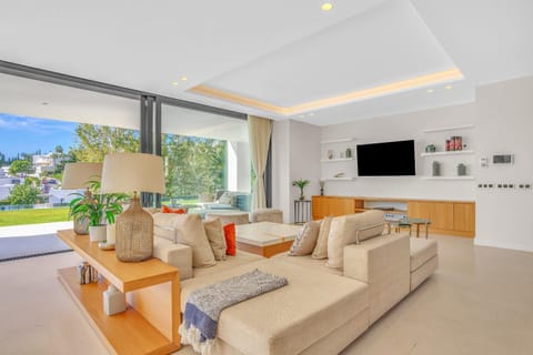 Villa Serena by Finest Rentals Villa in Costa del Sol