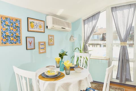 Dining area, air conditioner