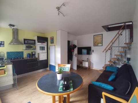 Communal lounge/ TV room, Living room, Seating area