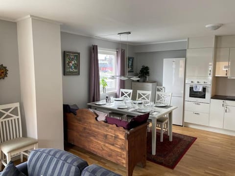Leilighet med 3 soverom, sentralt i Svolvær Apartment in Lofoten