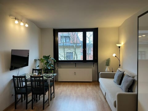 TV and multimedia, Living room, Dining area