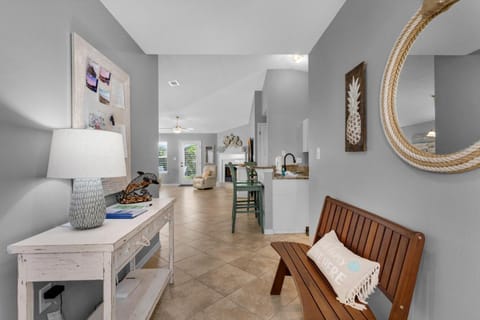 A Coastal Cottage House in Miramar Beach