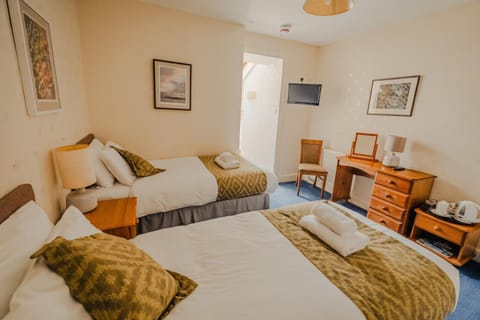 Lochranza Country Inn Inn in England