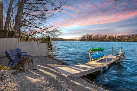 Hilltop Lakehouse - Free Kayaks Deck PLX House in Ohio