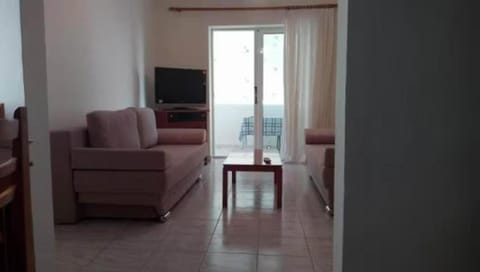 Cozy Apartment Near the Beach Apartment in Sarandë