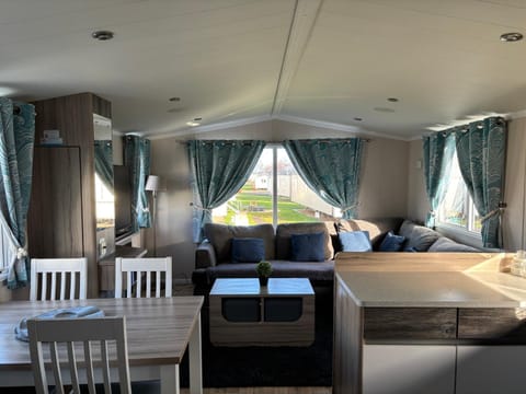 Living room, Seating area, Internal: Not applicable to any particular room