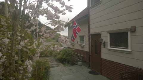 Property building, Spring