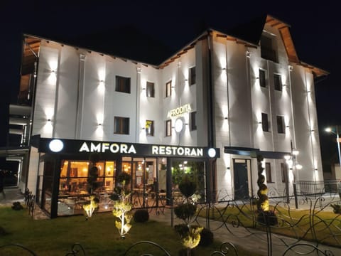 Property building, Night, Location