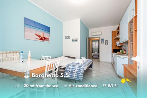 Living room, Dining area, air conditioner