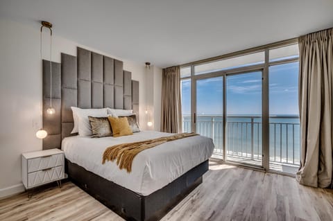 Bed, Natural landscape, Balcony/Terrace, Photo of the whole room, Bedroom, Sea view