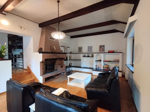 Living room, Seating area, flat iron