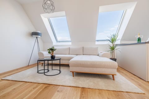Communal lounge/ TV room, Living room, Photo of the whole room, Seating area