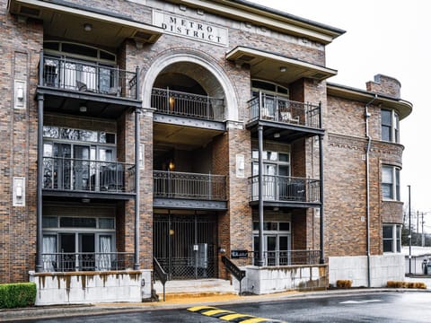 Property building, Facade/entrance