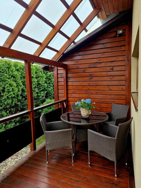Balcony/Terrace, Garden view