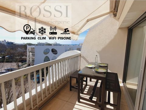 Balcony/Terrace, Dining area