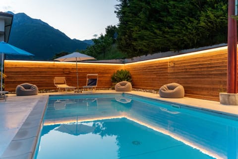 Natural landscape, Mountain view, Pool view, Swimming pool, Swimming pool, sunbed