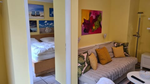 Bed, Living room, Photo of the whole room, Seating area, Bedroom