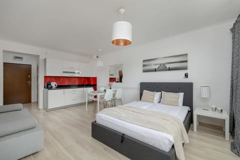 Communal lounge/ TV room, Bed, Living room, Seating area, Bedroom