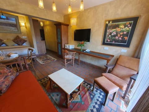 Living room, Seating area, Evening entertainment