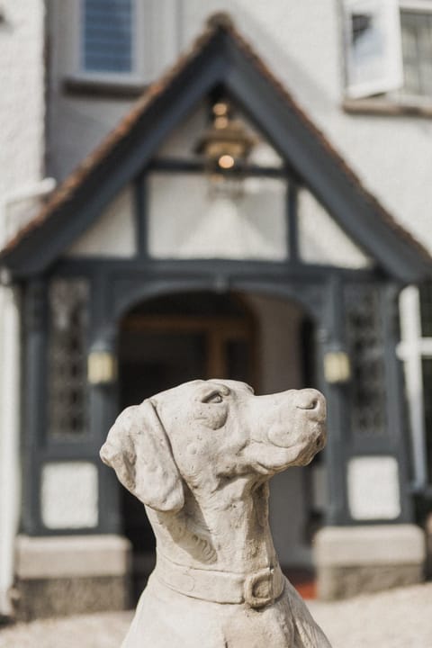 Day, Decorative detail