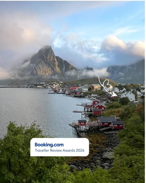 Nearby landmark, Neighbourhood, Natural landscape, Mountain view, Sea view
