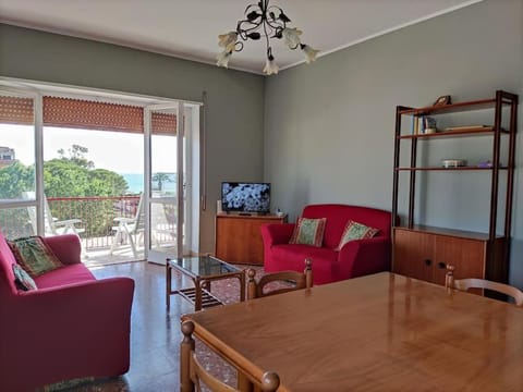 TV and multimedia, Living room, Dining area