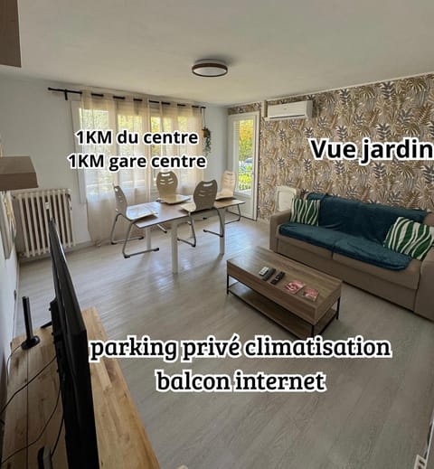 Le lounge du festival Apartment in Avignon