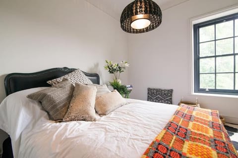 BOHOUSE Moody boho townhouse Macclesfield centre House in Macclesfield