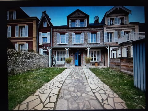 Soleil du Matin House in Étretat