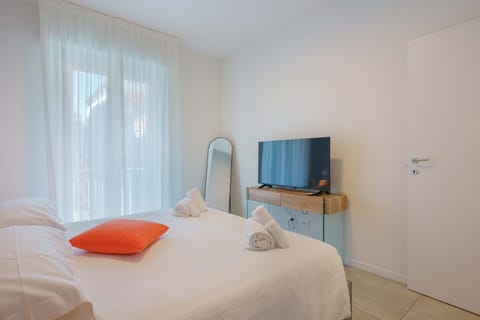 TV and multimedia, Bedroom