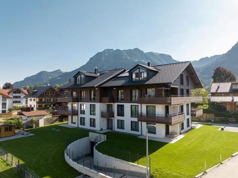 Property building, Garden, View (from property/room), Mountain view
