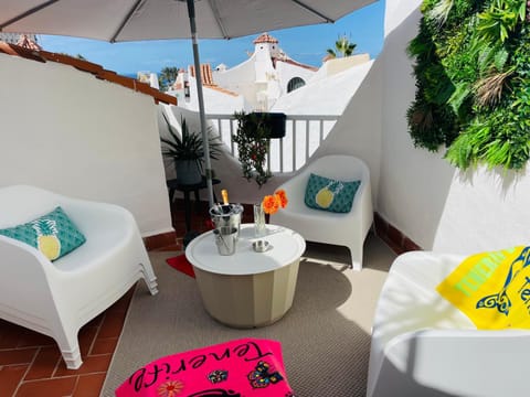 Patio, Day, View (from property/room), Balcony/Terrace, Balcony/Terrace, Seating area, Sea view