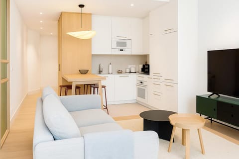 Kitchen or kitchenette, Living room