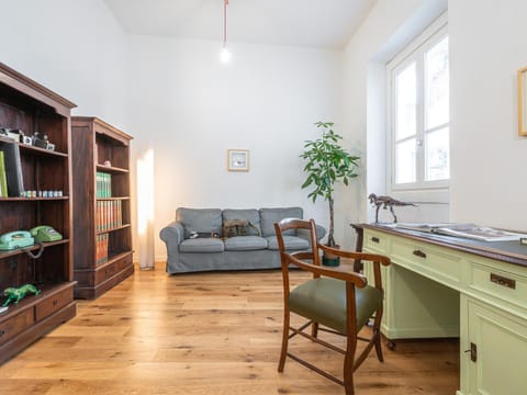Library, Living room, Seating area, hair dresser