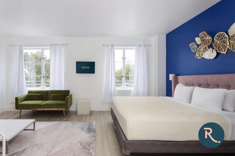 Bed, Photo of the whole room