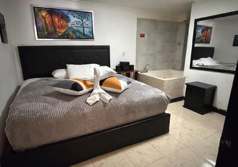 Decorative detail, Guests, room service, VIP