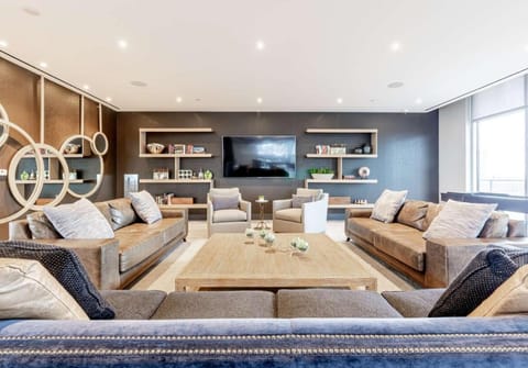 Deluxe Studio Apartment On Broadway Apartment in The Gulch