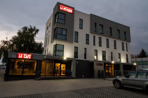 Property building, Facade/entrance