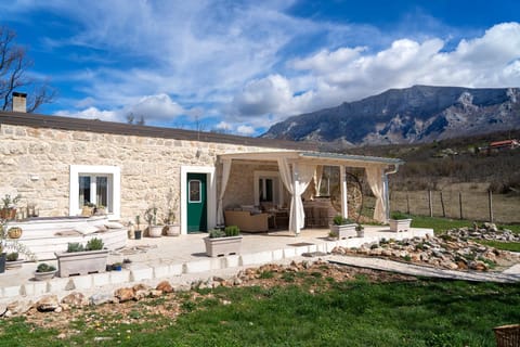 Garden view, Mountain view