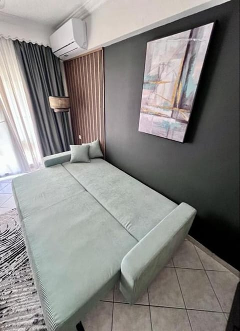 Bed, Living room, air conditioner