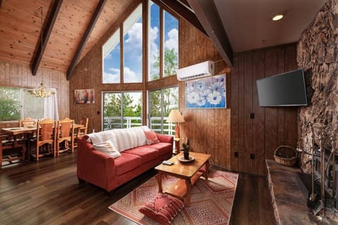 Classic AFrame - Fireplace - GameRoom - 2 Decks View House in Lake Arrowhead