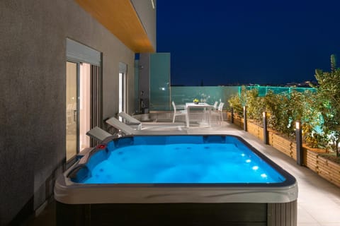 Patio, Garden, View (from property/room), Balcony/Terrace, Other, Swimming pool, furniture, sunbed