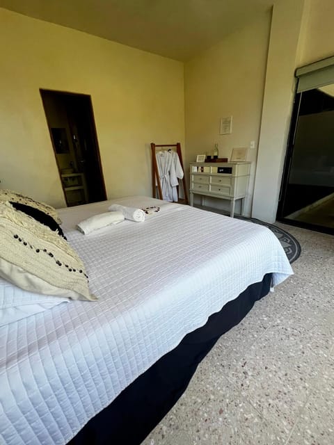 Airam, Holistic Boutique Hotel Bed and Breakfast in Tequesquitengo