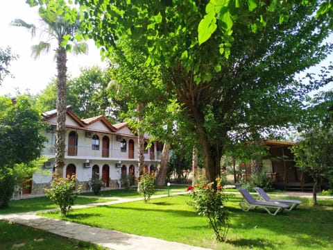 Property building, Garden
