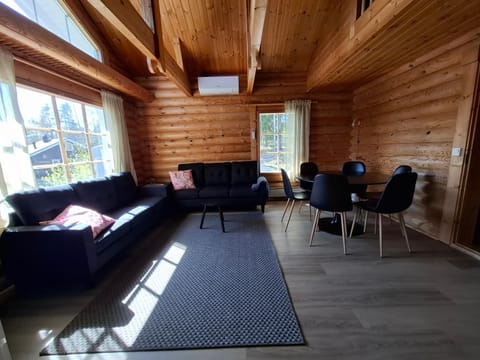 Äijänhonka Cottage Chalet in Finland
