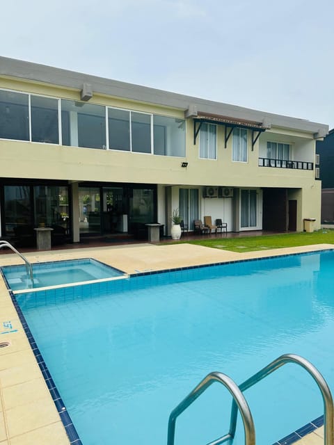 Property building, Swimming pool