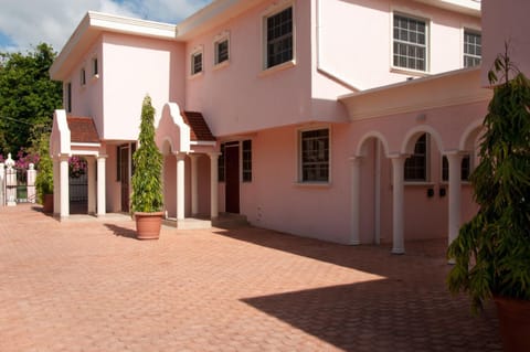 Property building, Day