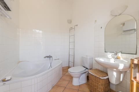 Bathroom, Bath