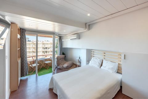 Bed, Balcony/Terrace, Photo of the whole room